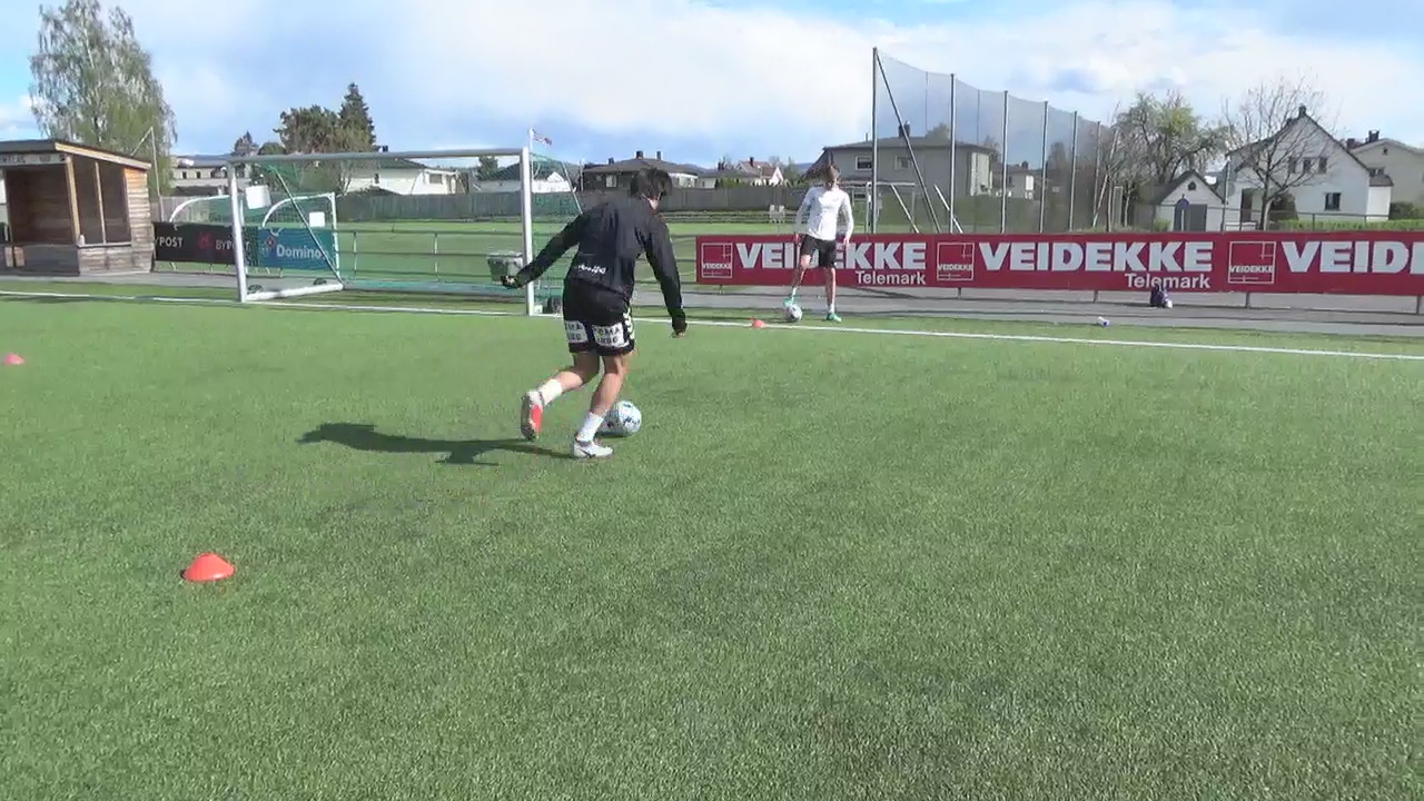 9 Føring-vending Cruyff.MP4